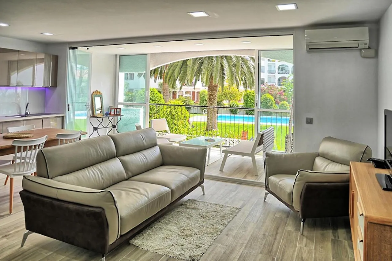 Neenies Nerja - Carabeo Luxury Apartment location